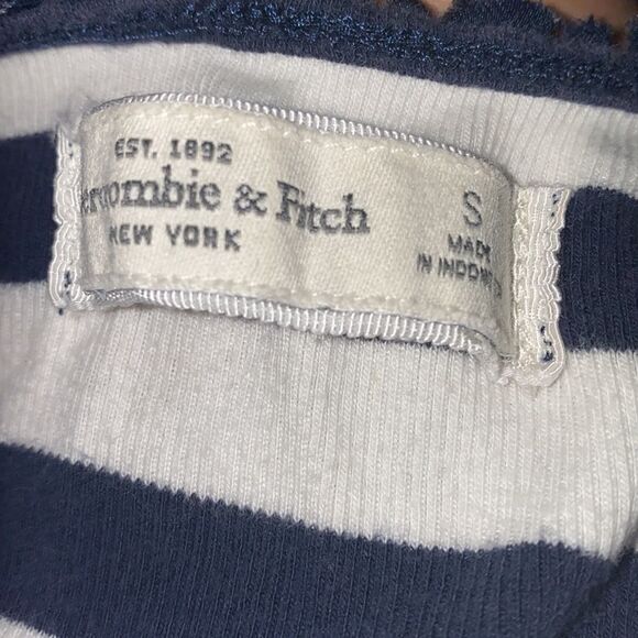 ✨A&F Striped Racerback Tank Top✨ - Picture 5 of 5